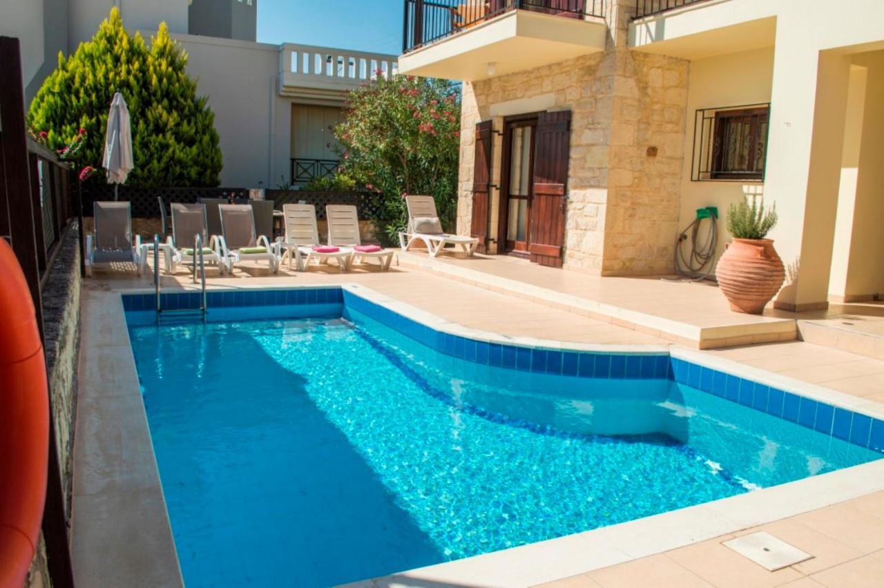 Villa Darmarohori Homeleader Exteriér fotografie